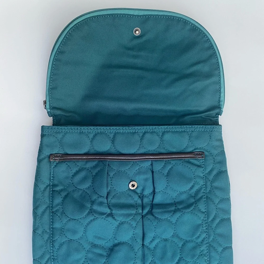 thirty-one zip flap